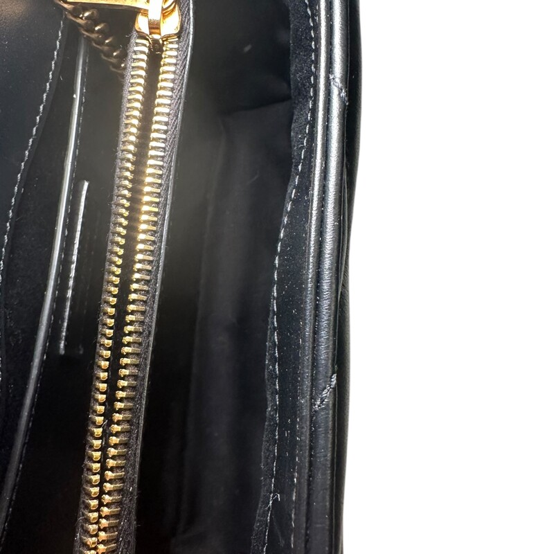 Saint Laurent LouLou Puffer Chain Bag<br />
<br />
Style code: TCT494699.0622<br />
<br />
Dimensions:  9.8 L x 6.6 H inches<br />
<br />
In very good condition. Some very minor corner wear. Some very minor wear on the strap.<br />
<br />
Comes with original dust bag and box.