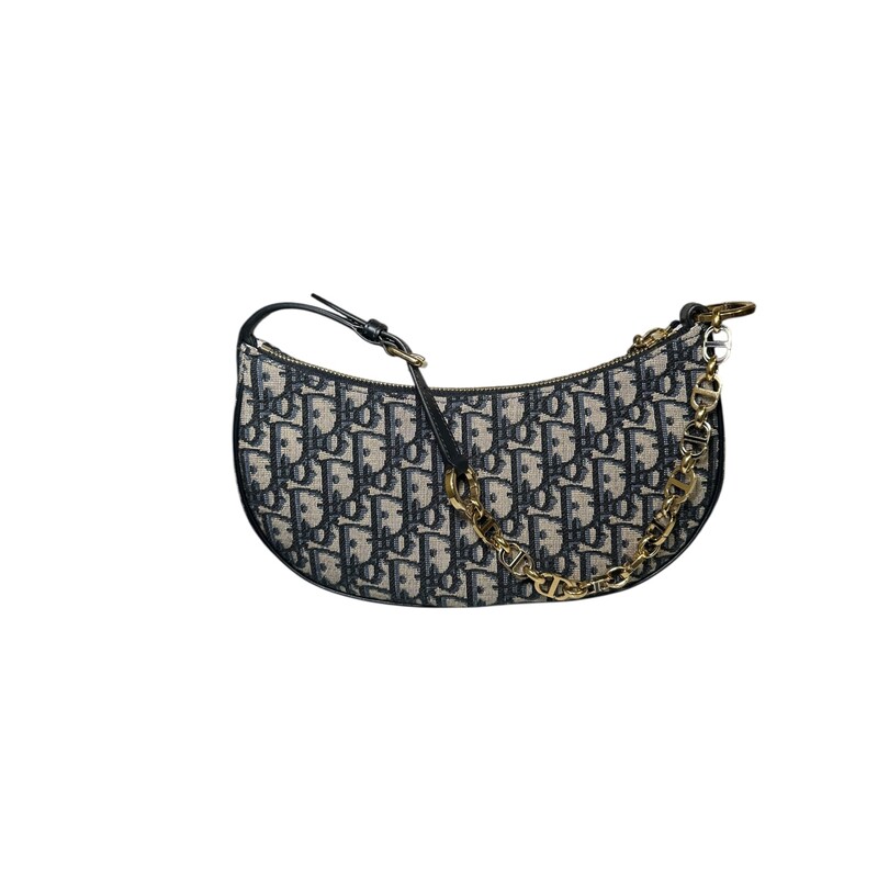 Dior Oblique Lounge Saddle Bag<br />
<br />
Style Code: 40-MA-0233<br />
<br />
Diemensions:<br />
Height: 6.00 in<br />
Width: 2.00 in<br />
Drop: 9.00 in<br />
<br />
In excellent condition. Very minor scratches on hardware.<br />
<br />
Does not come with original dust bag or box.