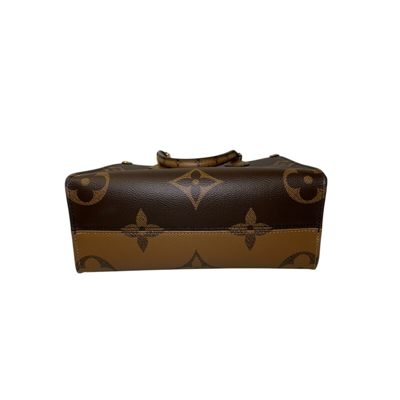Louis Vutiton Reverse Monogram Giant Onthego PM<br />
<br />
Date Code: Microchip<br />
<br />
Dimensions:<br />
Base length: 9.75 in<br />
Height: 7.5 in<br />
Width: 4 in<br />
Drop: 3.5 in<br />
Drop: 21 in<br />
<br />
In excellent condition. Like new.<br />
<br />
Comes with the original dust bag. No box.