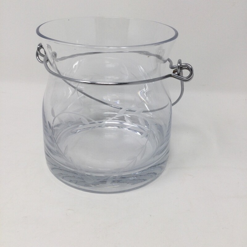 Frosted Heart Glass Lantern,
Clear/Frosted,
Size: 4.5 X 4 In
