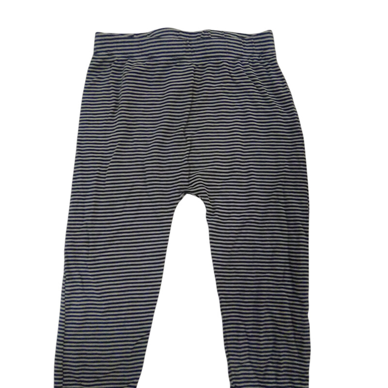 Pants: Black And White St, Boy, Size: 12m

Located at Pipsqueak Resale Boutique inside the Vancouver Mall, Suite 230, (upstairs between Round 1 and Golds Gym) or online at: #pipsqueakresale

All items are photographed prior to being steamed. Cross posted, items are located at #PipsqueakResaleBoutique, payments accepted: cash, paypal & credit cards. Any flaws will be described in the comments. More pictures available with link above. Local pick up available at the #VancouverMall, tax will be added (not included in price), shipping available (not included in price, *starts at $9.99; please contact regarding shipment of toys or other larger items), item can be placed on hold with communication, message with any questions. Join Pipsqueak Resale - Online to see all the new items! Follow us on IG @pipsqueakresale / Facebook @pipsqueakresaleboutique & Thanks for looking! Due to the nature of consignment, any known flaws will be described; ALL SHIPPED SALES ARE FINAL. All items are currently located inside Pipsqueak Resale Boutique as a store front items purchased on location before items are prepared for shipment will be refunded.

#resalerocks #shopsmall #pipsqueakresale #shopvanmall #vancouverwa #portland #reusereducerecycle #fashiononabudget #chooseused #consignment #savemoney #shoplocal #weship  #shopvanmall #vancouvermall #vancouver #vancouverwashington #keepusopen #shoplocalonline #resale #resaleboutique #mommyandme #minime #fashion #reseller #usedclothing #usedtoys #secondhand #consign #store #clothes #womensclothes #kidsclothes #shopvancouvermall