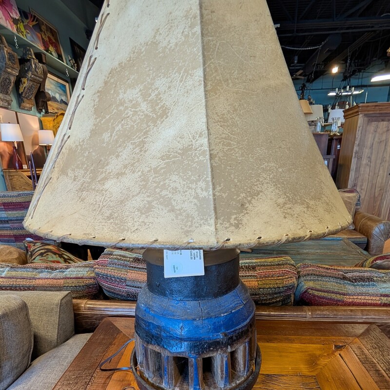 Antique Wagon Wheel Hub, Rawhide Shade
Blue
20 x 28