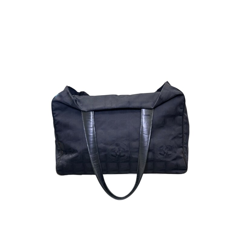 Chanel Nylon Travel Logo Tote<br />
<br />
Serial Code:8617740<br />
<br />
Dimensions: 10 L X 11 H inches<br />
<br />
In very good condition. Some corner wear.<br />
<br />
Does not come with original dust bag or box.