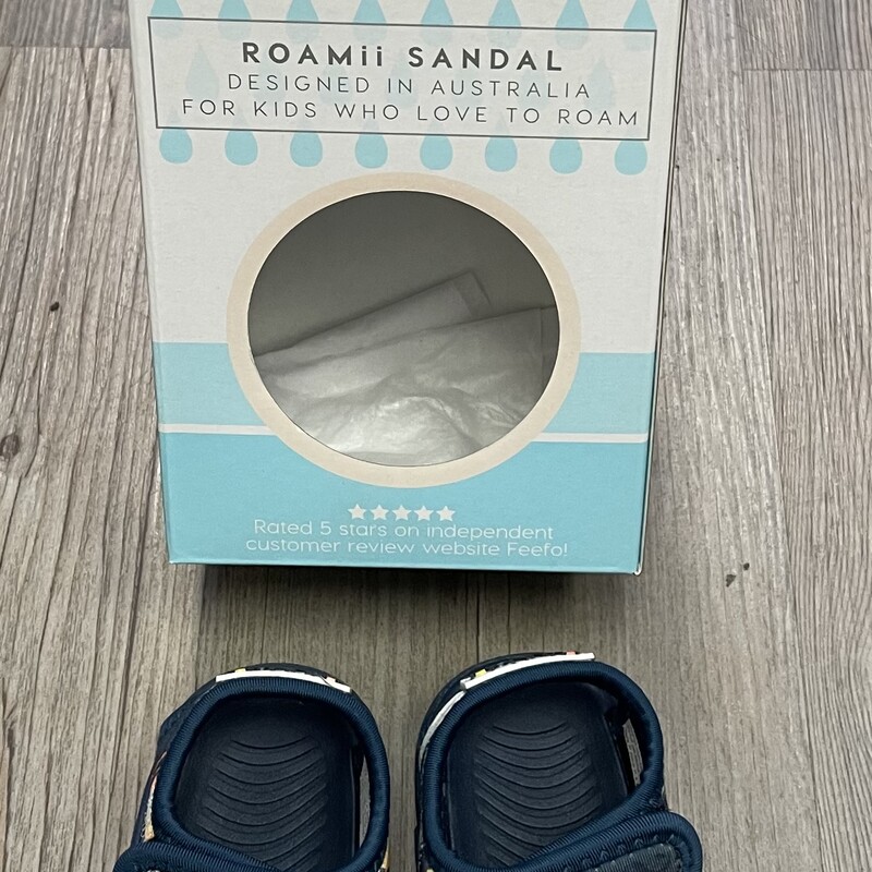 Minnow Wara Sandals, Blue, Size: 6T<br />
NEW