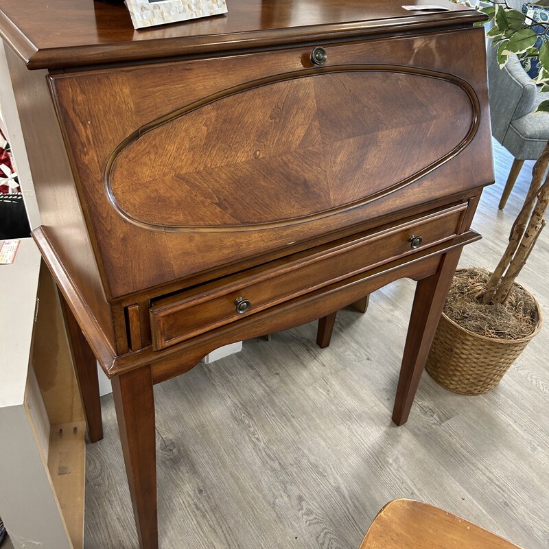 VTG Secretary Desk