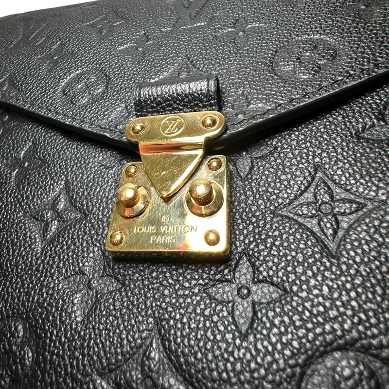 Louis Vuitton Metis Empreinte Crossbody<br />
<br />
Date Code: Chipped<br />
<br />
Dimensions:<br />
9.8 x 7.5 x 2.8 inches<br />
(Length x Height x Width)<br />
<br />
In excellent condition. Light scratching to the front of the hardware.<br />
<br />
Comes with the original dust bag. No box.