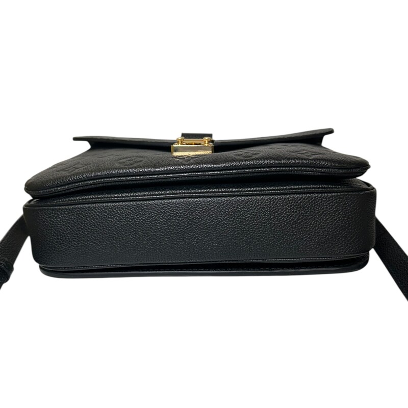 Louis Vuitton Metis Empreinte Crossbody<br />
<br />
Date Code: Chipped<br />
<br />
Dimensions:<br />
9.8 x 7.5 x 2.8 inches<br />
(Length x Height x Width)<br />
<br />
In excellent condition. Light scratching to the front of the hardware.<br />
<br />
Comes with the original dust bag. No box.