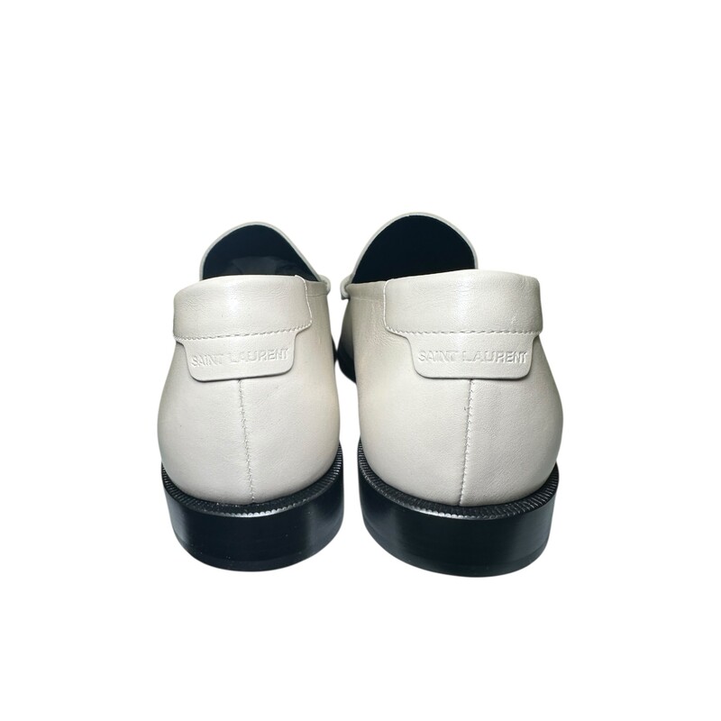 YSL Penny Loafer Le Leather Cream

Size: 41

Style Code: 670231

In excellent condition.

Comes with the original dust bag and box.