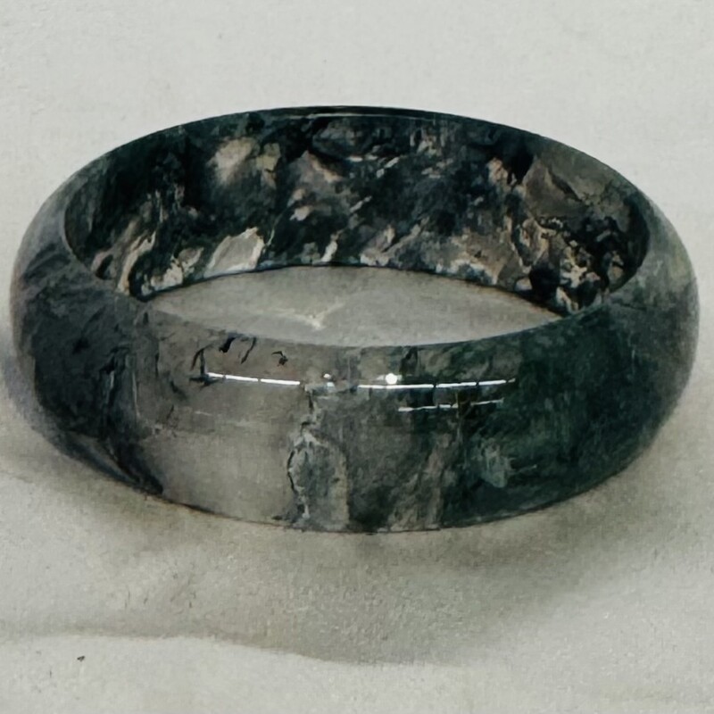 Thick Jade Bangle