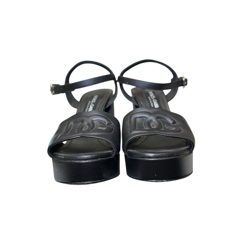Dolce & Gabbana Leather Kiera Paltform Heels<br />
<br />
Size 36<br />
<br />
Heel Height: 85mm<br />
<br />
In very good condition. Some minor small scratches on the back heel.<br />
<br />
Does not come with original dust bag or box.