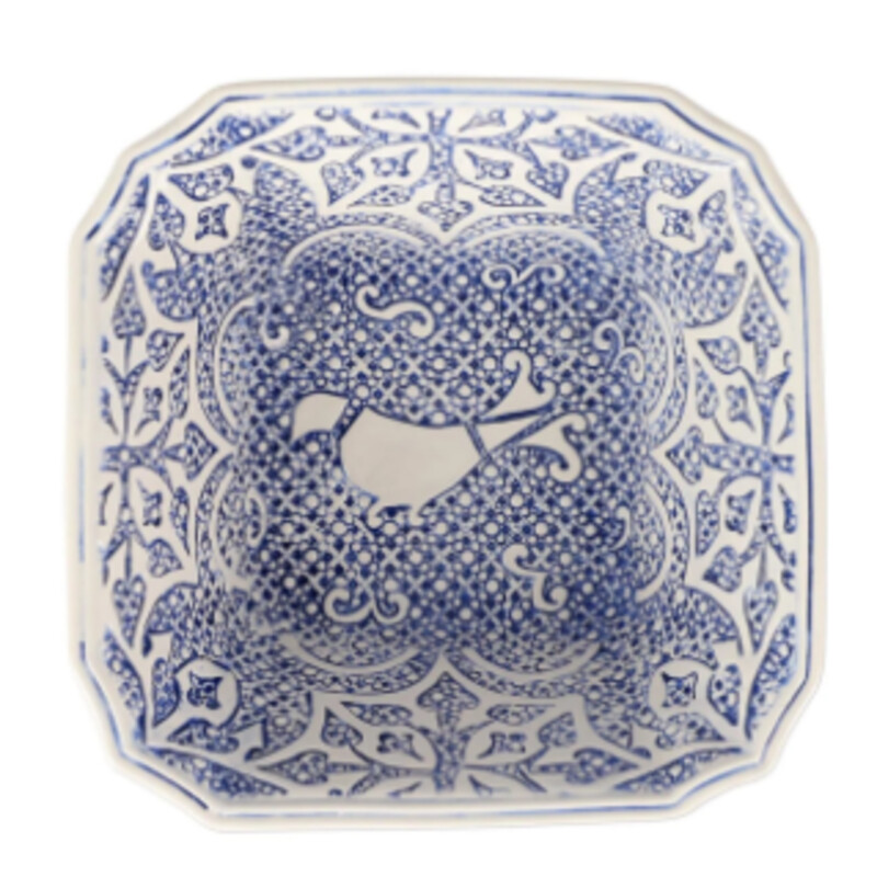 Vietri Uccello Square Bowl
Blue Cream Stoneware
Size: 6.5x3H
Inspired by the handpainted tiles and textiles of Italy, Uccello Blu pays homage to the country’s long tradition of intricate, geometric designs. Italian artisans bring a fresh element to this collection with each piece’s crisp, graceful edges and the plucky, good luck bird hidden in the design.
Microwave, Dishwasher, Freezer and Oven Safe.   NEW- Retail $54  Coordinating Pieces Sold Separately.