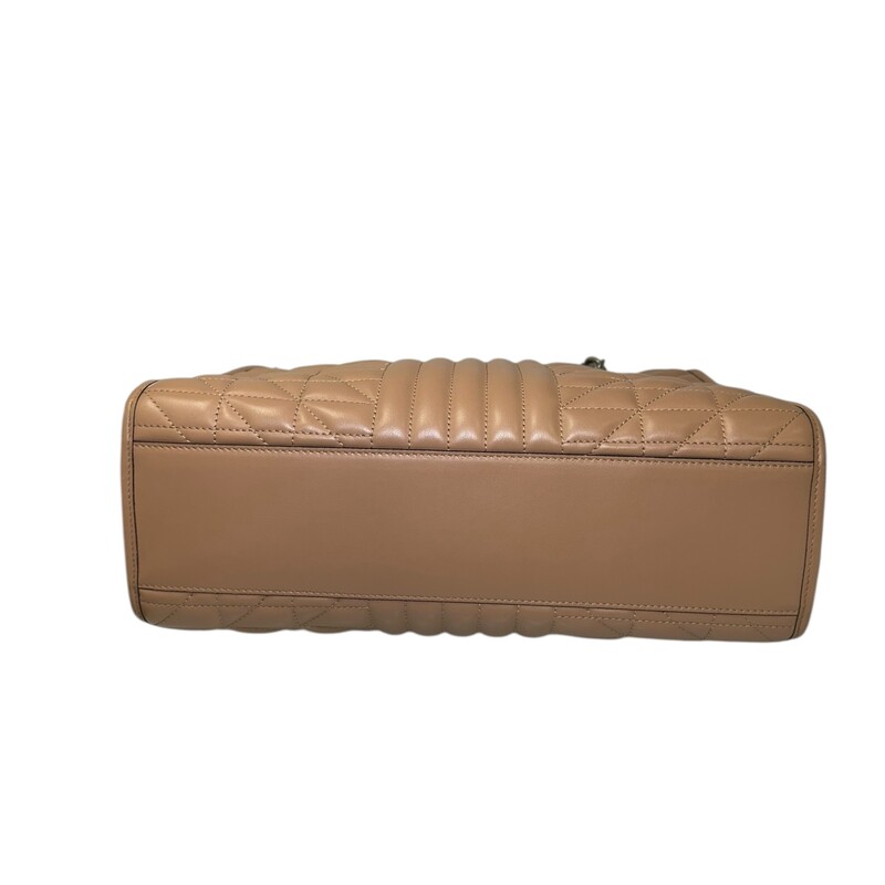 Gucci Aria Marmont Tan Medium Tote<br />
<br />
Style Code: 67596 493075<br />
<br />
Dimensions:<br />
Base length: 13.5 in<br />
Height: 10 in<br />
Width: 5.25 in<br />
Drop: 9.25 in<br />
<br />
In very good condition. Light scuffing to the corners and interior stain.<br />
<br />
Does not come with the original dust bag or box.