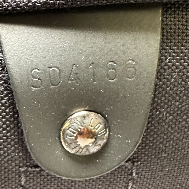 Louis Vuitton Keepall Graphite Colbalt  Blue 45<br />
<br />
Date Code: SD4166<br />
<br />
Dimensions:17.7 x 10.6 x 7.9 inches<br />
(Length x Height x Width)<br />
<br />
In very good condition. Very minor scuffing on the canvas.<br />
<br />
Comes with original dust bag. No box.