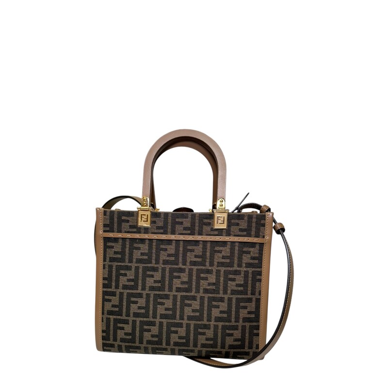 Fendi Sunshine Canvas Brown Tote

Serial Code:
08460992

Dimensions:
Length: 10 in
Height: 8.5 in
Width: 4.5 in
Drop: 5 in
Drop: 20.5 in

In very good condition. Very minor corner wear.

Does not come with original dust bag or box.