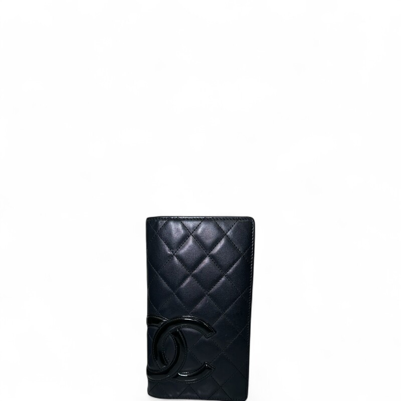 Chanel Cambone Lambskin Black Wallet

Size: OS

In good condition. interior stains and marks.

Does not come with original dust bag or box.