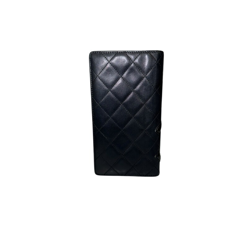 Chanel Cambone Lambskin Black Wallet

Size: OS

In good condition. interior stains and marks.

Does not come with original dust bag or box.