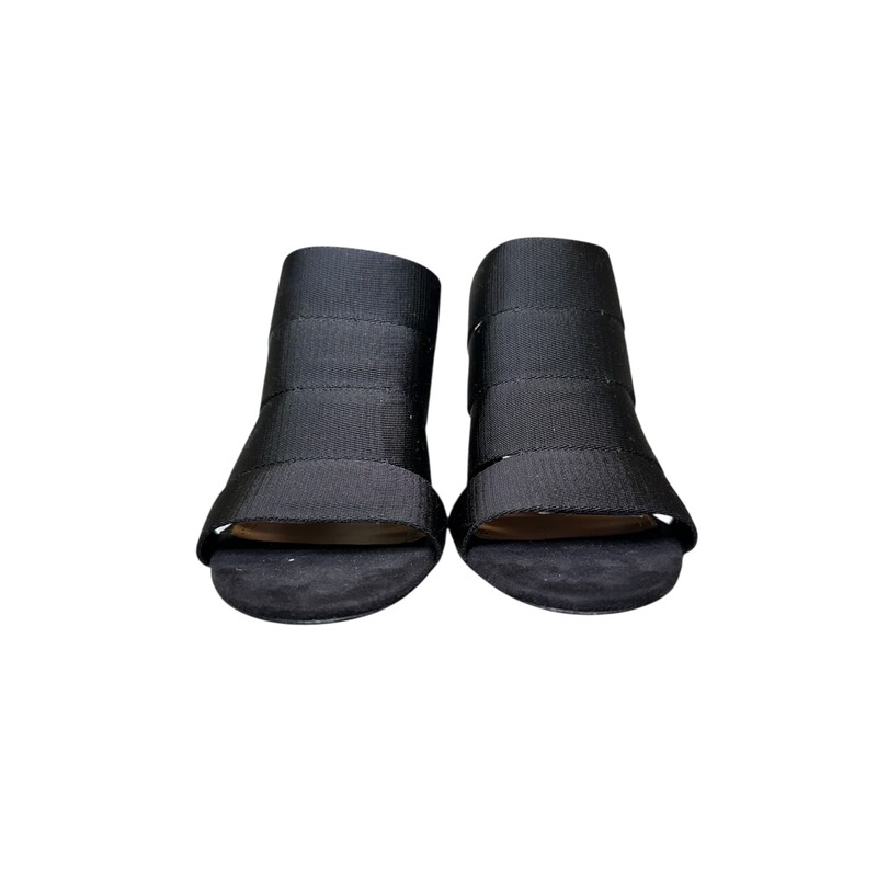 Alaia Elastic Black Mules<br />
<br />
Size 38<br />
<br />
In excellent condition. Like new<br />
<br />
Comes with original dust bag. No box