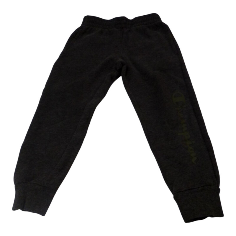 Pants: Grey Sweats, Boy, Size: 5t

Located at Pipsqueak Resale Boutique inside the Vancouver Mall, Suite 230, (upstairs between Round 1 and Golds Gym) or online at: #pipsqueakresale

All items are photographed prior to being steamed. Cross posted, items are located at #PipsqueakResaleBoutique, payments accepted: cash, paypal & credit cards. Any flaws will be described in the comments. More pictures available with link above. Local pick up available at the #VancouverMall, tax will be added (not included in price), shipping available (not included in price, *starts at $9.99; please contact regarding shipment of toys or other larger items), item can be placed on hold with communication, message with any questions. Join Pipsqueak Resale - Online to see all the new items! Follow us on IG @pipsqueakresale / Facebook @pipsqueakresaleboutique & Thanks for looking! Due to the nature of consignment, any known flaws will be described; ALL SHIPPED SALES ARE FINAL. All items are currently located inside Pipsqueak Resale Boutique as a store front items purchased on location before items are prepared for shipment will be refunded.

#resalerocks #shopsmall #pipsqueakresale #shopvanmall #vancouverwa #portland #reusereducerecycle #fashiononabudget #chooseused #consignment #savemoney #shoplocal #weship  #shopvanmall #vancouvermall #vancouver #vancouverwashington #keepusopen #shoplocalonline #resale #resaleboutique #mommyandme #minime #fashion #reseller #usedclothing #usedtoys #secondhand #consign #store #clothes #womensclothes #kidsclothes #shopvancouvermall