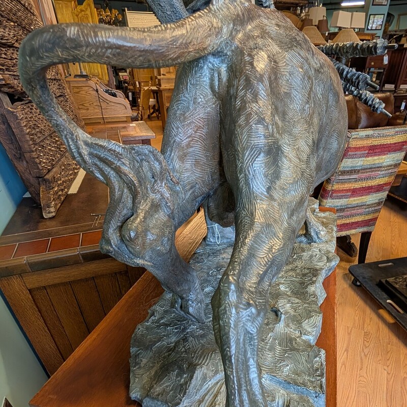 Matador / Bullfighter Bronze Sculpture M.Morcos
SIgned and numbered
33w x 17d x 24h