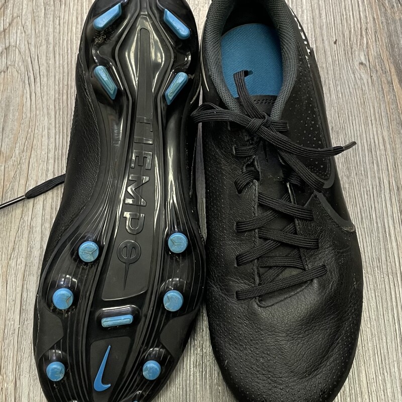Nike Tempo Soccer Cleats, Black, Size: 8.5Y