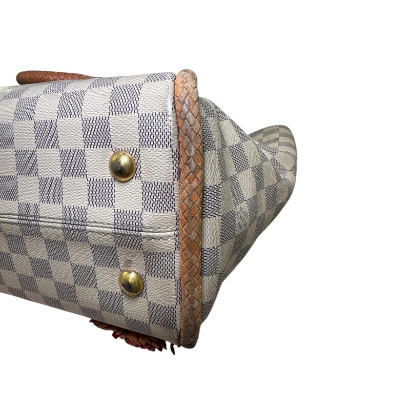 Louis Vuitton Propriano Rose Damier Azur<br />
<br />
Date Code: TJ3187<br />
<br />
Dimensions:<br />
Base length: 12.25 in<br />
Longest length : 17.75 in<br />
Height: 11.75 in<br />
Width: 6.25 in<br />
Drop: 9.75 in<br />
<br />
In very good condition. The interior has upper stainging. Corner wear on the leather corners.<br />
<br />
Comes with the original dust bag. No box.