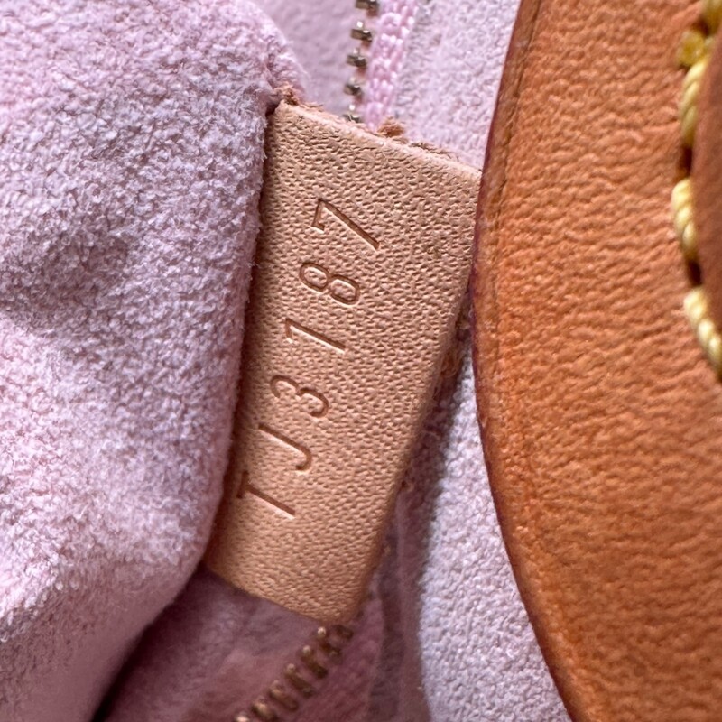 Louis Vuitton Propriano Rose Damier Azur<br />
<br />
Date Code: TJ3187<br />
<br />
Dimensions:<br />
Base length: 12.25 in<br />
Longest length : 17.75 in<br />
Height: 11.75 in<br />
Width: 6.25 in<br />
Drop: 9.75 in<br />
<br />
In very good condition. The interior has upper stainging. Corner wear on the leather corners.<br />
<br />
Comes with the original dust bag. No box.