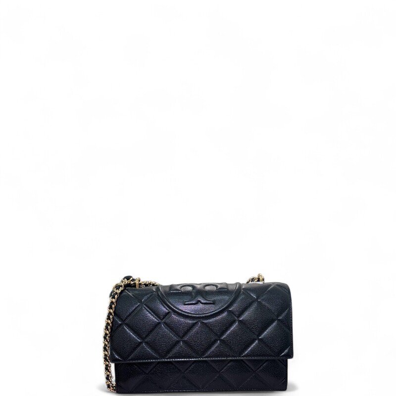 Tory Burch Fleming Diamond Quilted Convertible Black Leather

In excellent condition. New with tags.

Comes with the original dust bag. No box.