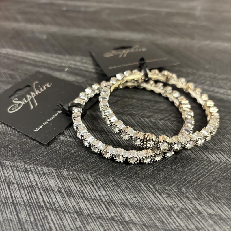 2 Bracelets
