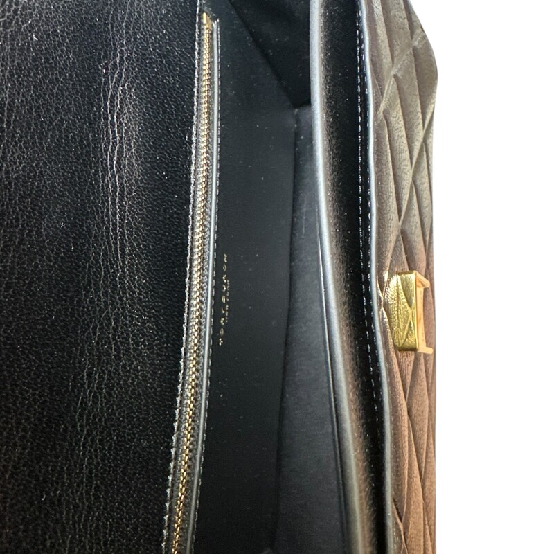 Tory Burch Fleming Diamond Quilted Convertible Black Leather<br />
<br />
In excellent condition. New with tags.<br />
<br />
Comes with the original dust bag. No box.
