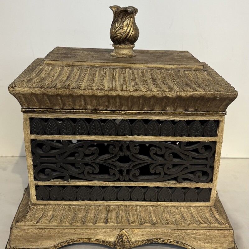 Resin Ornate Heavy Lidded