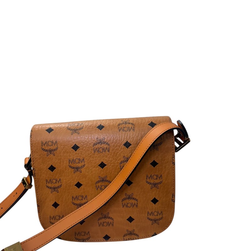 MCM Patricia Visetos LEather Crossbody<br />
<br />
Dimensions: 7 Length x 4 Heigth inches<br />
<br />
In very good condition. Minor hardware scuffs<br />
<br />
<br />
Comes with the original dust bag. No box.