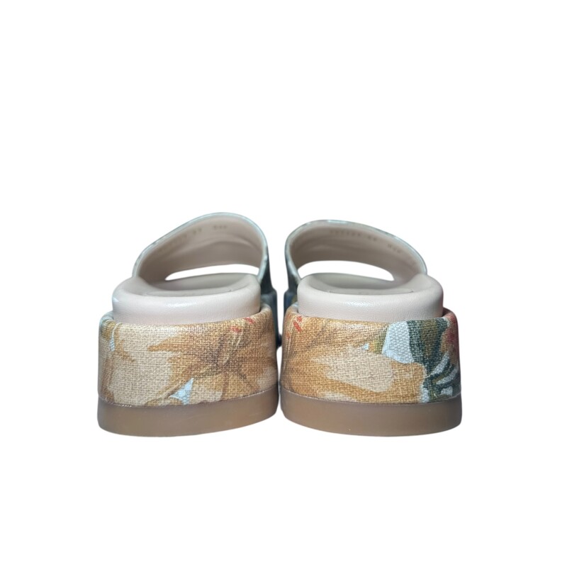 Gucci Flora Platform<br />
<br />
Size: 37<br />
<br />
Code: 727127<br />
<br />
In very good condition.<br />
<br />
Does not come with the original dust bag or box.