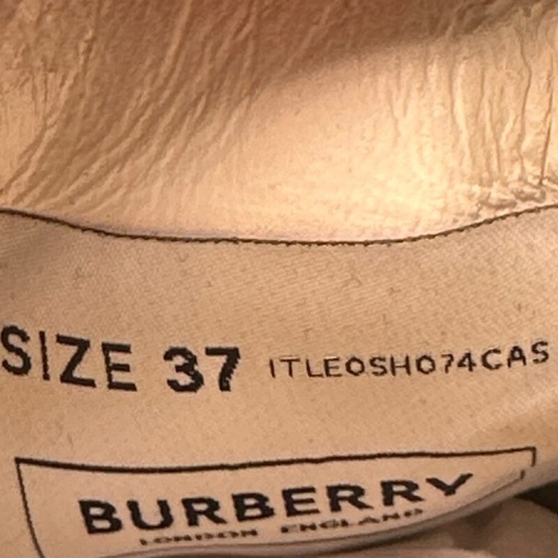 Burberry Jack Denim Logo Low-Top Sneakers<br />
<br />
Size: 37<br />
<br />
In very good condition. Light scuffs to the soles.<br />
<br />
Comes with original dust bag or box.