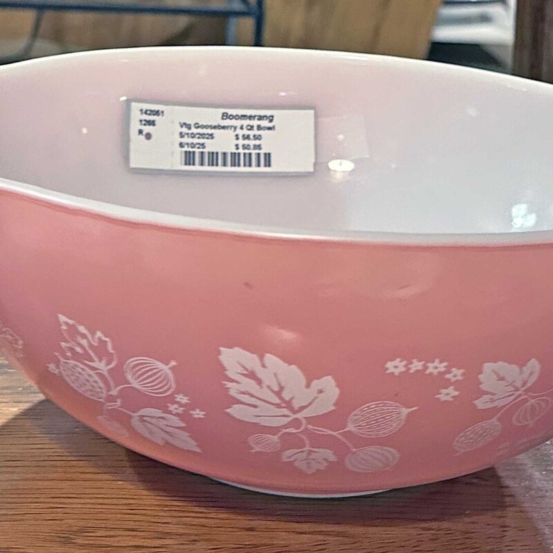 Vtg Gooseberry 4 Qt Bowl