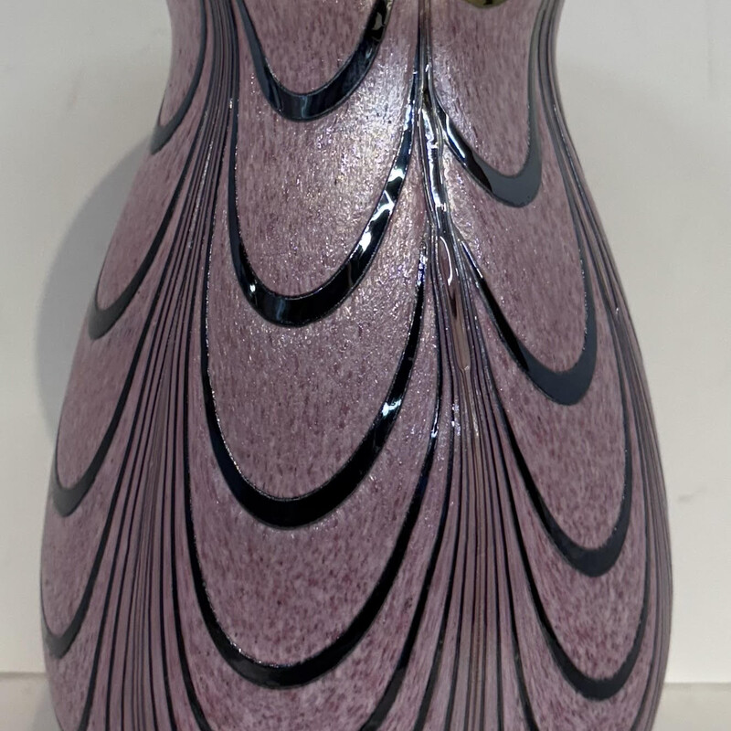 Pulled Feather Glass Vase