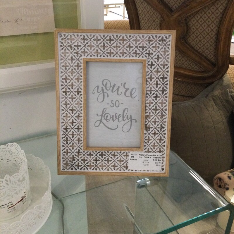 Picture Frame For 4X6, Wood/Whi, Size: 7.5X9.5