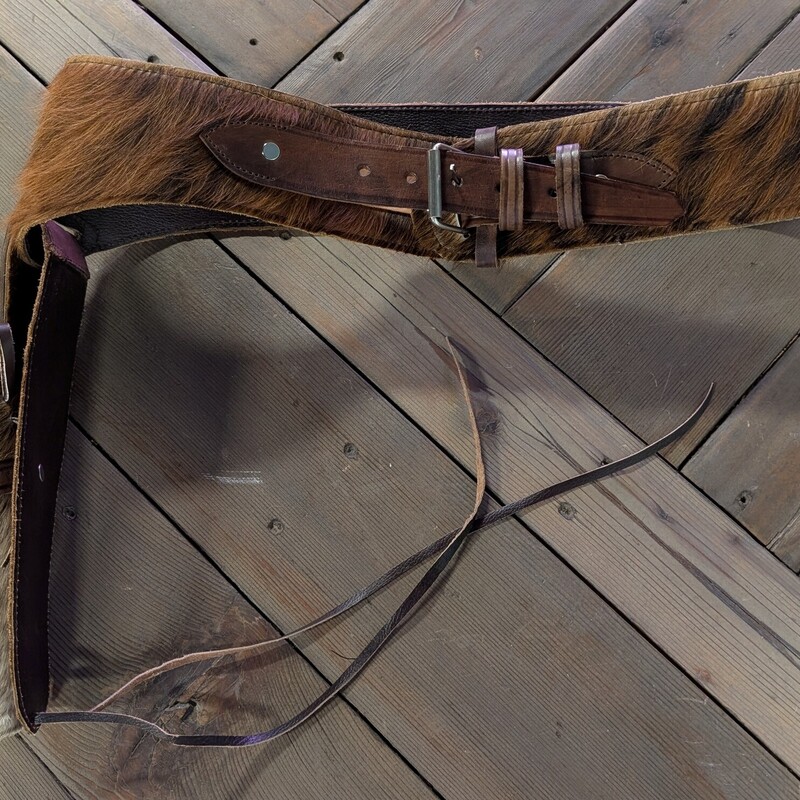 Hair On Hide Holster, Brindle, Belt<br />
39-42<br />
20 Round