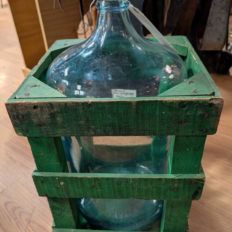 Vintage 5 Gallon Bottle, With Crate
12 x 12 x 21h