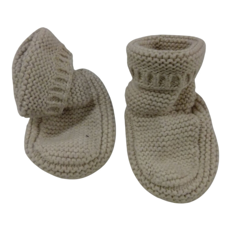 Knit Booties: Cream/Brown, Gear, Size: 0-12m

Located at Pipsqueak Resale Boutique inside the Vancouver Mall, Suite 230, (upstairs between Round 1 and Golds Gym) or online at: #pipsqueakresale

All items are photographed prior to being steamed. Cross posted, items are located at #PipsqueakResaleBoutique, payments accepted: cash, paypal & credit cards. Any flaws will be described in the comments. More pictures available with link above. Local pick up available at the #VancouverMall, tax will be added (not included in price), shipping available (not included in price, *starts at $9.99; please contact regarding shipment of toys or other larger items), item can be placed on hold with communication, message with any questions. Join Pipsqueak Resale - Online to see all the new items! Follow us on IG @pipsqueakresale / Facebook @pipsqueakresaleboutique & Thanks for looking! Due to the nature of consignment, any known flaws will be described; ALL SHIPPED SALES ARE FINAL. All items are currently located inside Pipsqueak Resale Boutique as a store front items purchased on location before items are prepared for shipment will be refunded.

#resalerocks #shopsmall #pipsqueakresale #shopvanmall #vancouverwa #portland #reusereducerecycle #fashiononabudget #chooseused #consignment #savemoney #shoplocal #weship  #shopvanmall #vancouvermall #vancouver #vancouverwashington #keepusopen #shoplocalonline #resale #resaleboutique #mommyandme #minime #fashion #reseller #usedclothing #usedtoys #secondhand #consign #store #clothes #womensclothes #kidsclothes #shopvancouvermall