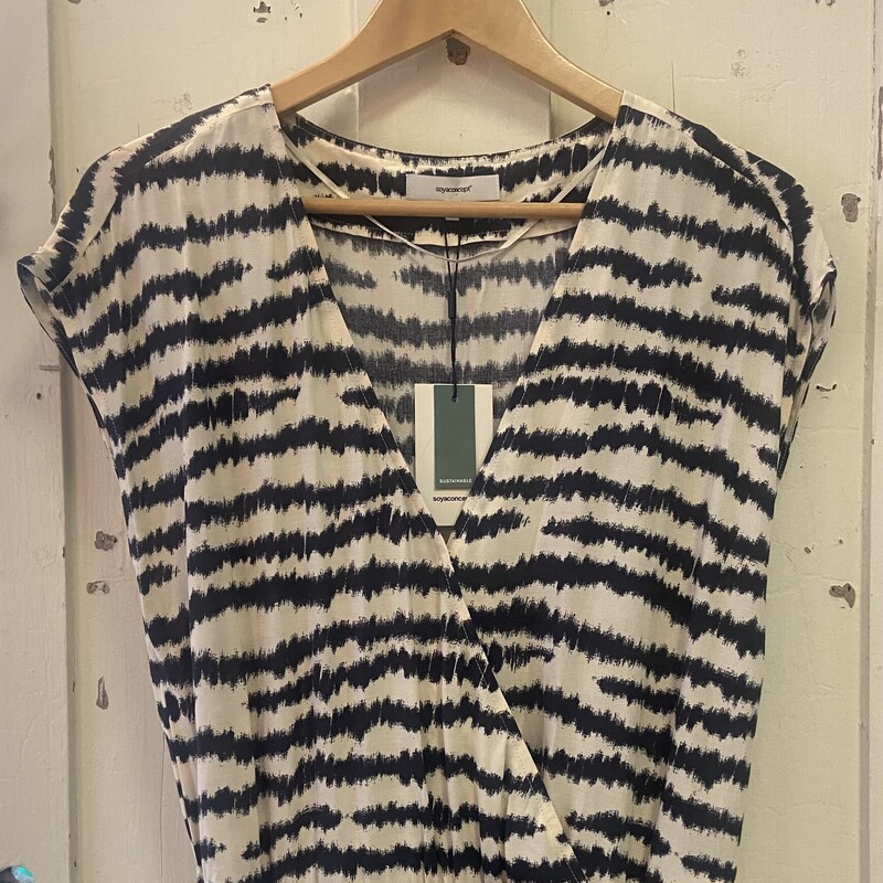 NWT Crm/blk Jumpsuit