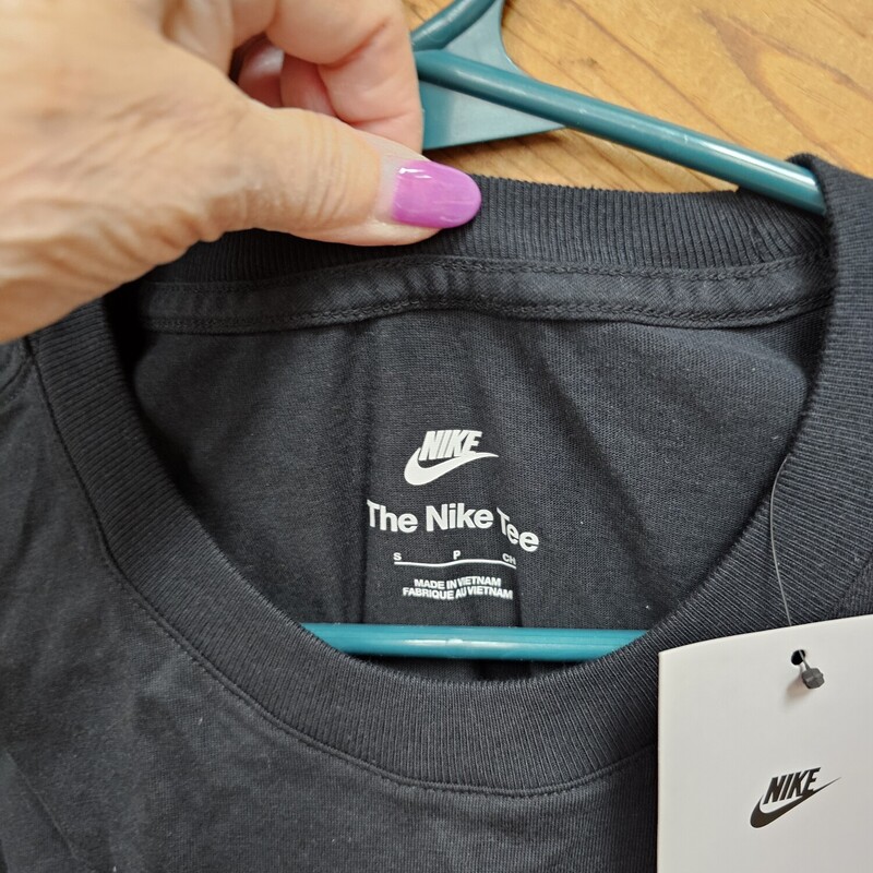 NEW NIKE SHIRT, BLACK, Size: SMALL