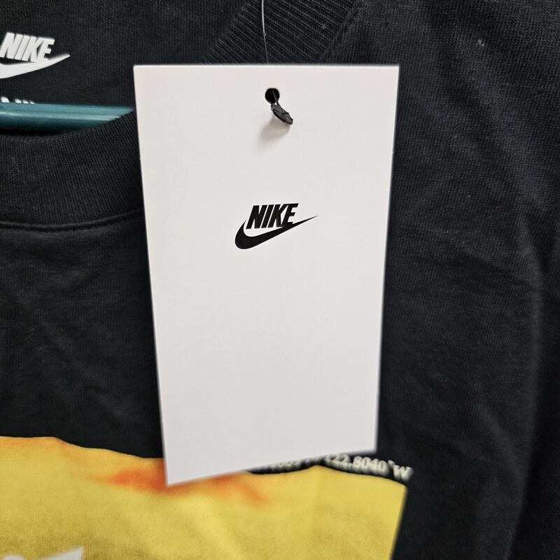 NEW NIKE SHIRT, BLACK, Size: SMALL