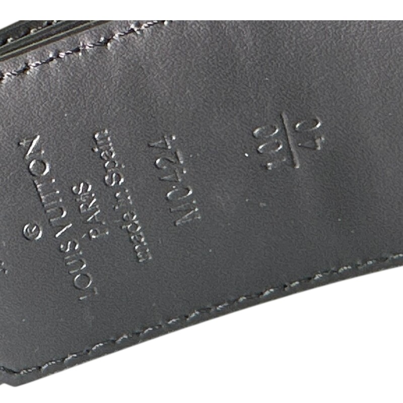 Louis Vuitton LV Initiales 40mm Reversible Belt<br />
<br />
Size 110<br />
40mm<br />
<br />
Code: JJ4251<br />
<br />
In excellent condition.<br />
<br />
Does not come with the original dust bag or box.