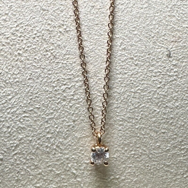 Tiffany & Co Solitaire Diamond Gold Necklace

0.17 carat

In very good condition.

Does not come with the original dust bag or box.