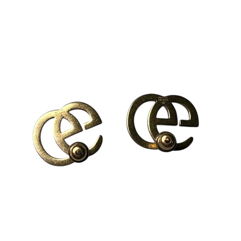 Gucci GG Marmont Studs Gold<br />
<br />
Dimensions:<br />
Charm: 0.45W x 0.59L<br />
<br />
In excellent condition.<br />
<br />
Comes with the original dust bag and box.