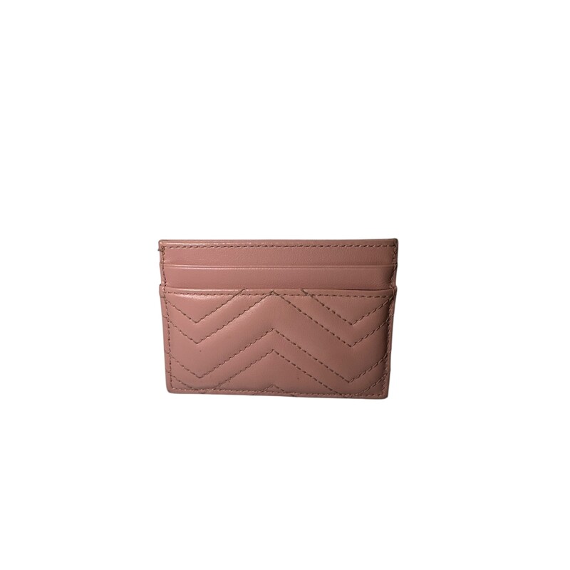Gucci Marmont Card Case Pink<br />
<br />
Date Code: 443127 2134<br />
<br />
Dimensions:<br />
4W x 2.5H<br />
<br />
In very good condition. Light wear to the hardware.<br />
<br />
Does come with the original dust bag or box.