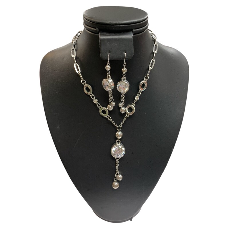 Necklace/Earrings Set