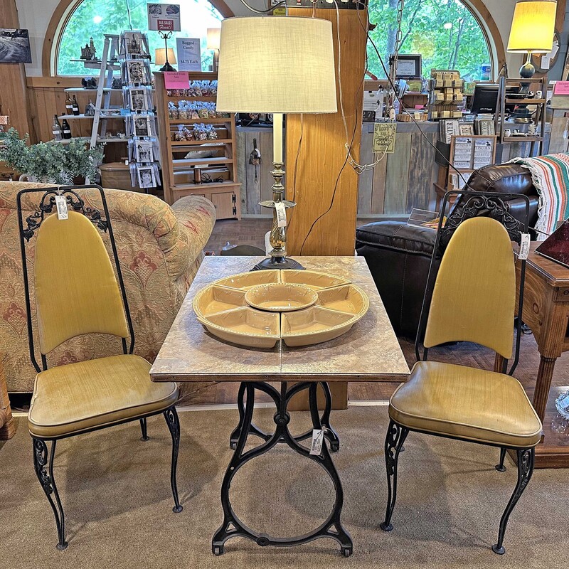 Vintage Iron Dining Chair
17 In x 18 In x 40 In.