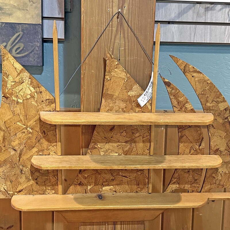 HM Wooden Boat Shelf