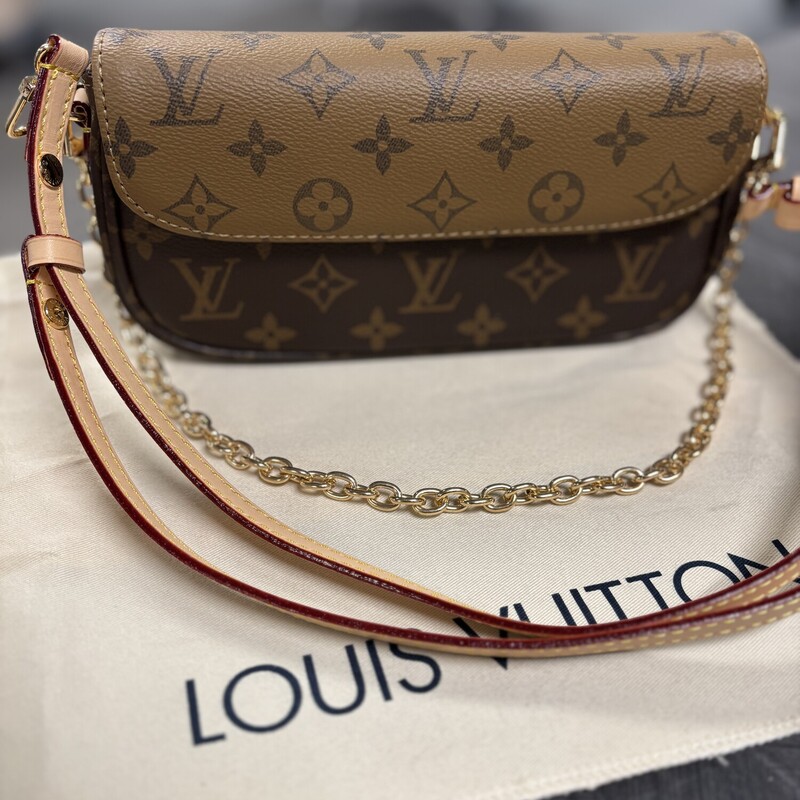 2tone Brown Designer Purs, Size: 9x5in